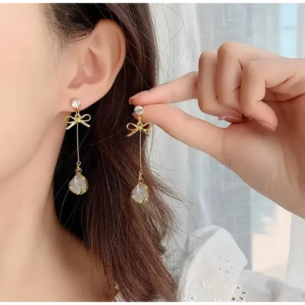 NEW - Vintage style bowknot dangle drop earrings, coquette bow earrings